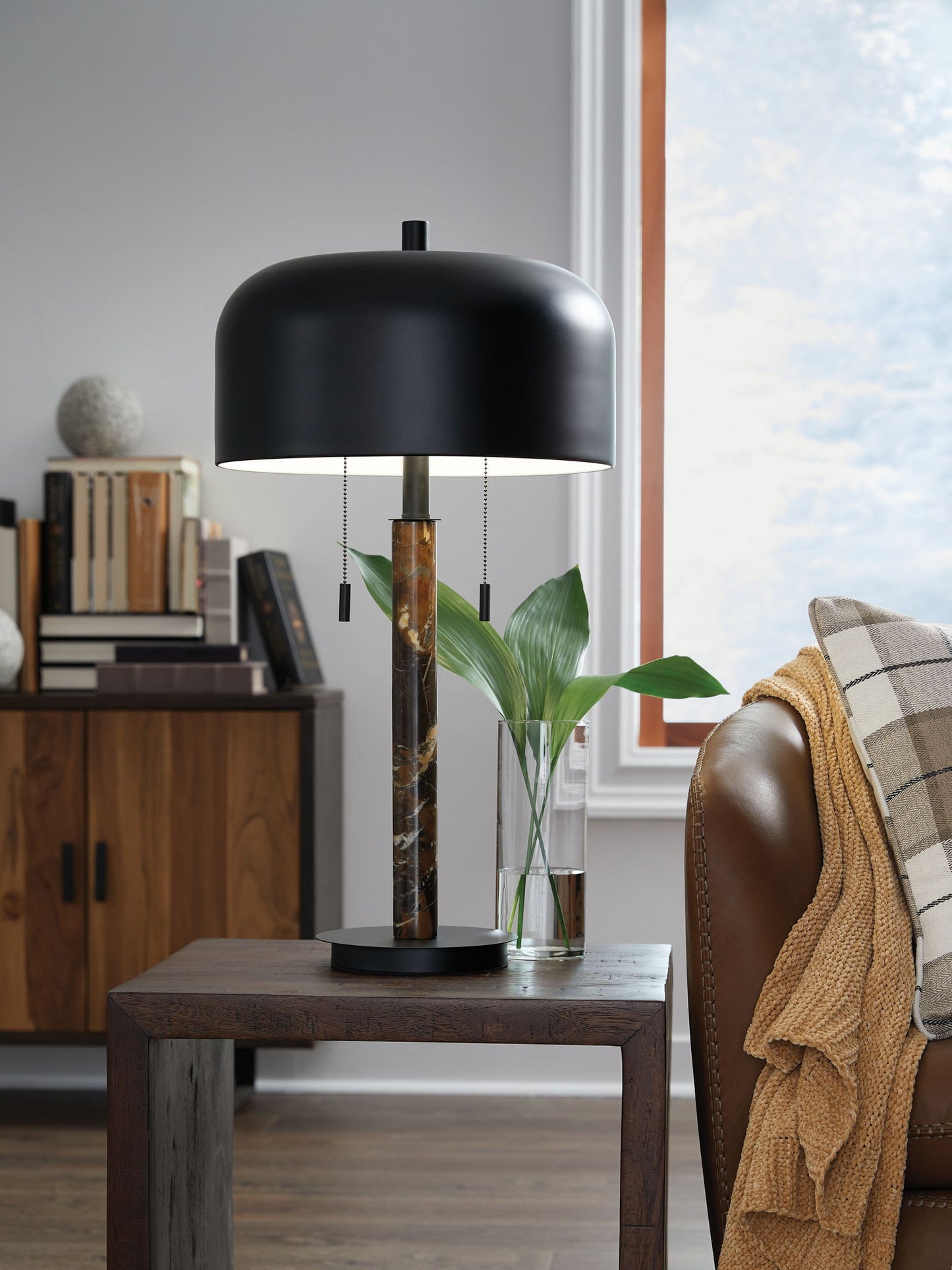 Alanbert - Metal Table Lamp - Brown / Black