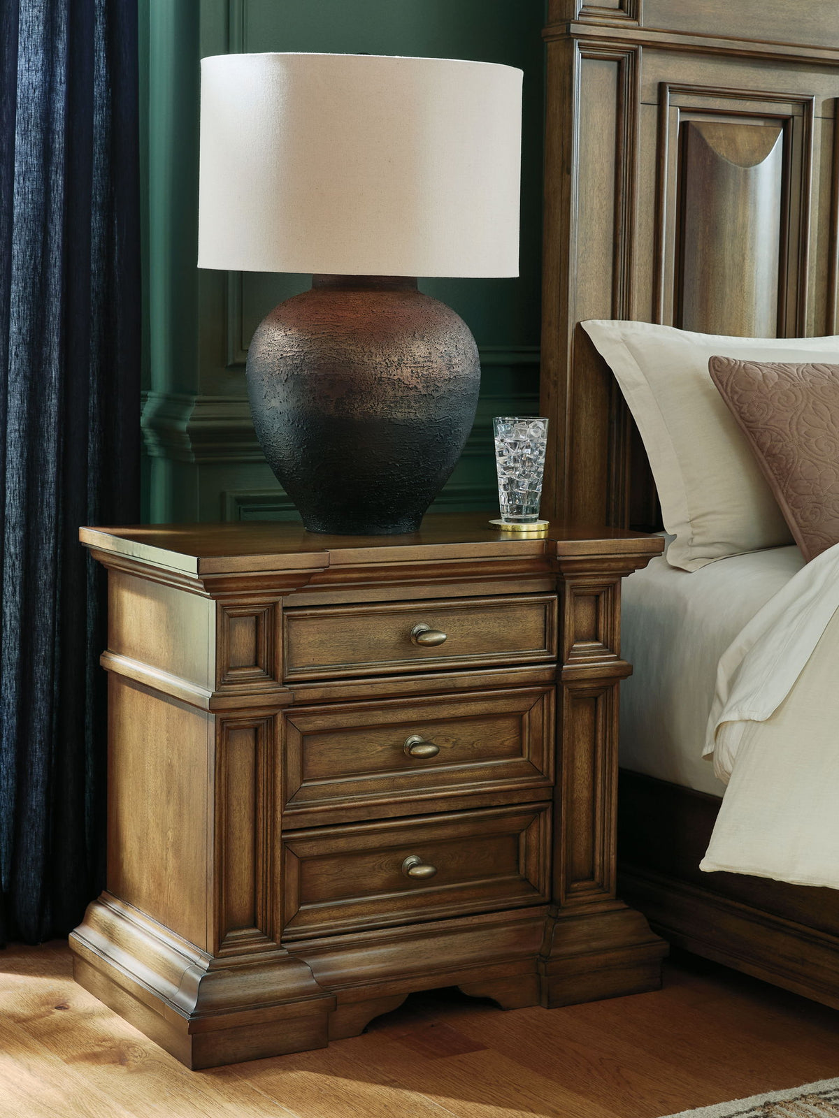 Frantanna - Three Drawer Night Stand - Brown