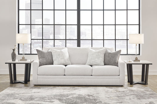 Maitelynn - Sofa - Chalk